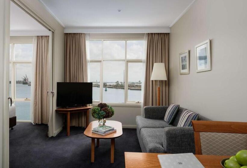 장애인을 위한 킹사이즈 침대 스탠다드 룸, Rydges Newcastle