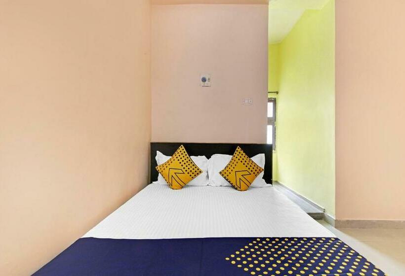 标准间, Spot On 61415 Sitara Grand Lodge