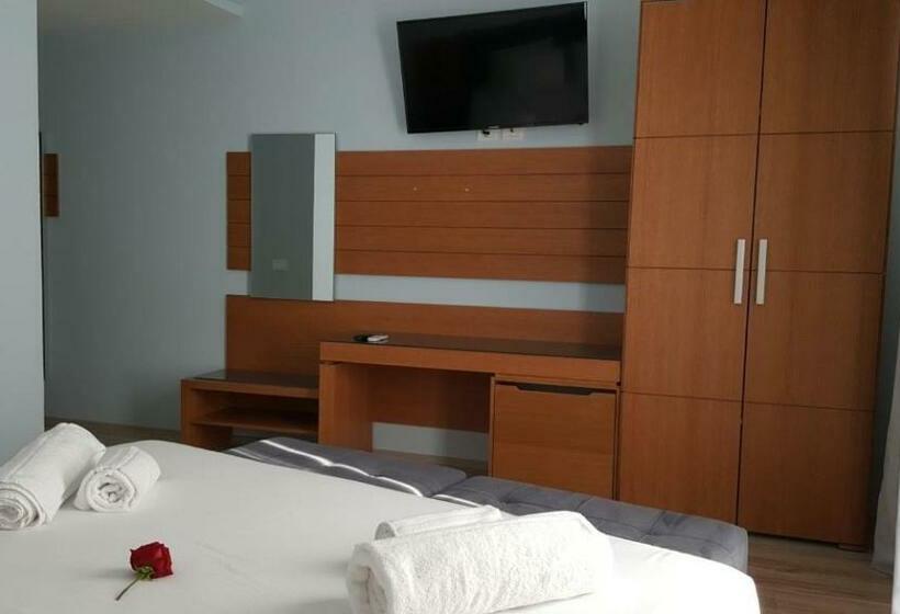 اتاق استاندارد با بالکن و چشم‌انداز دریا, Ventus Harbor