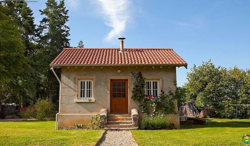 Апартаменты Basic 1 Спальня, Château De Joyeux  Gîtes