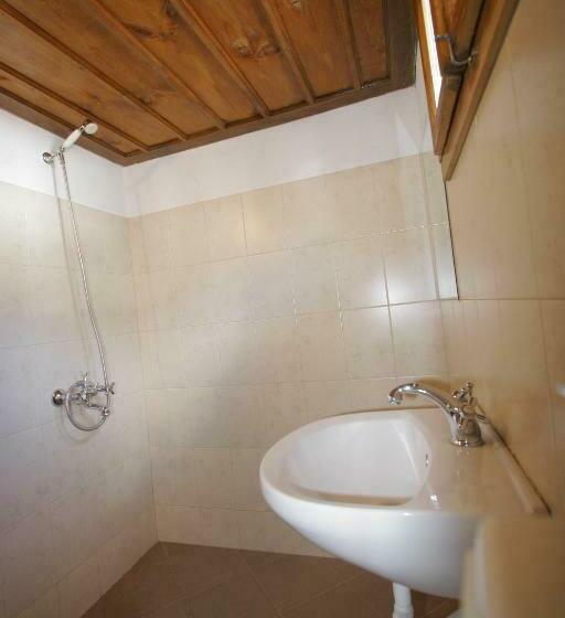 스탠다드 트리플 룸, Kruchma Bratyata Guest House
