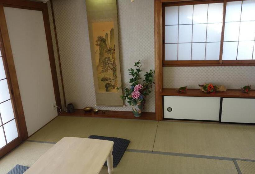 Четырехместный Номер Стандарт, Taro S House Kamakura Hase