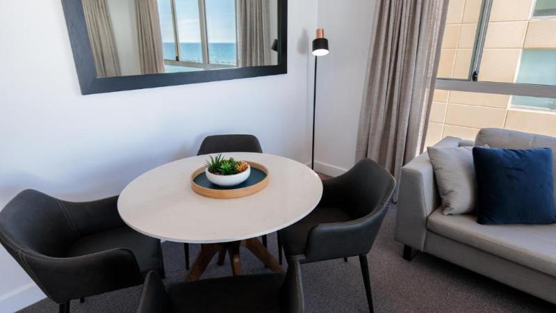 Апартаменты 2 Спальни, Oaks Glenelg Plaza Pier Suites