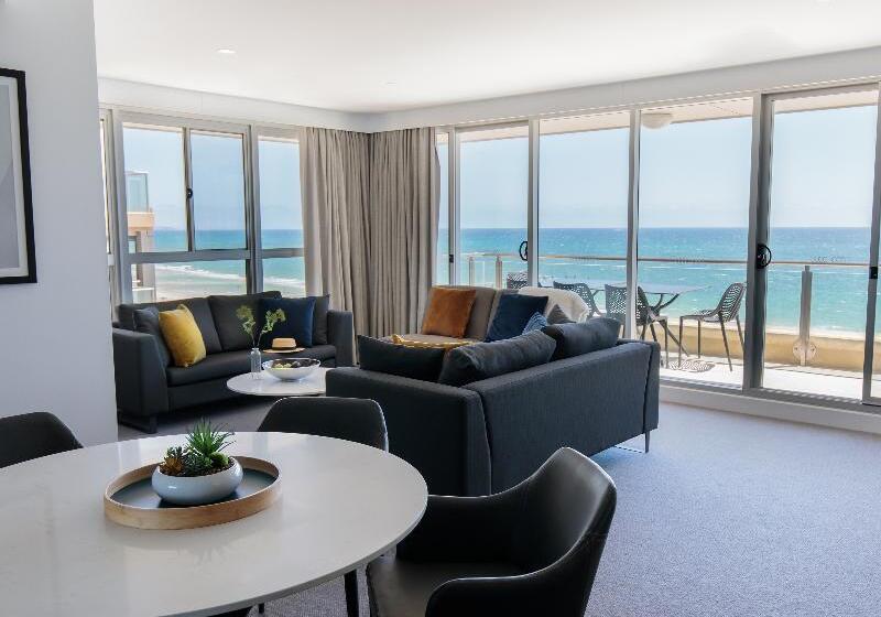 Апартаменты 3 Спальни, Oaks Glenelg Plaza Pier Suites