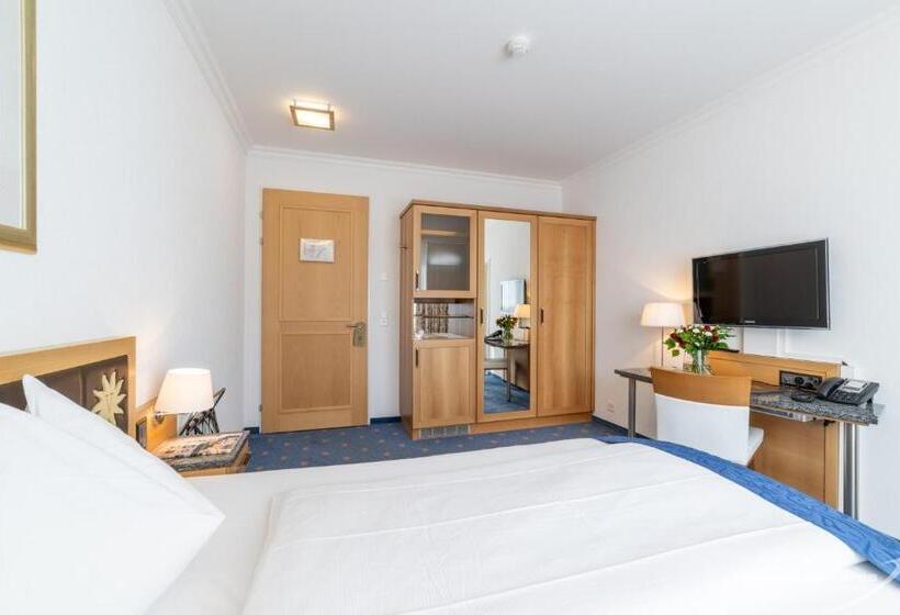 Номер Комфорт, Turmhotel Victoria Davos