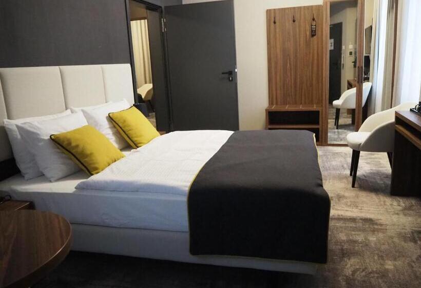 חדר משפחתי, Dream Boutique Residence