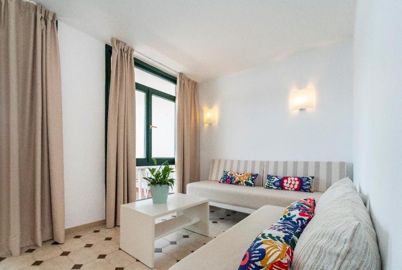 Люкс Вид на Море, Beach Club Menorca