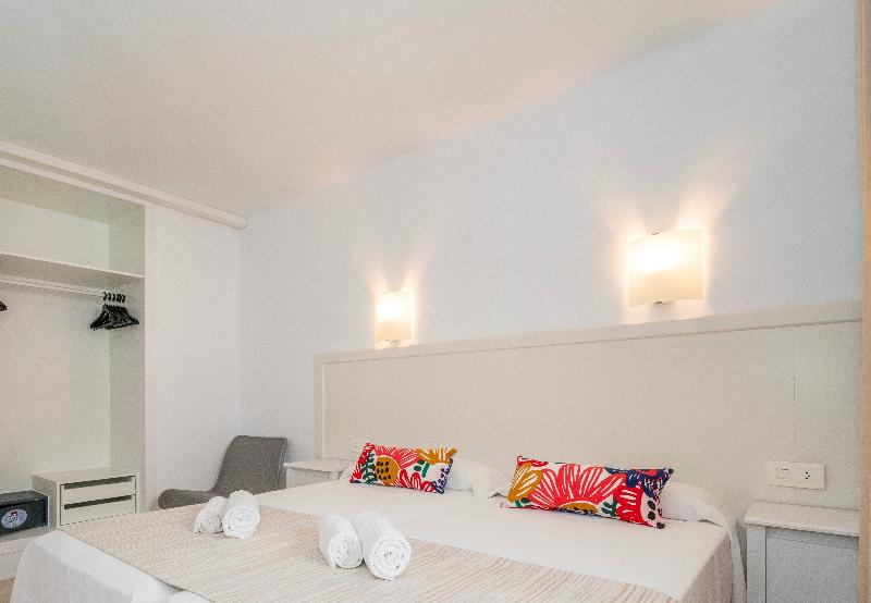 Апартаменты 1 Спальня Вид на Бассейн, Beach Club Menorca
