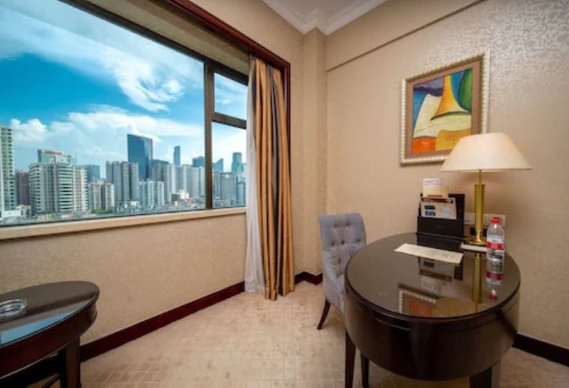Номер Deluxe, Grand International