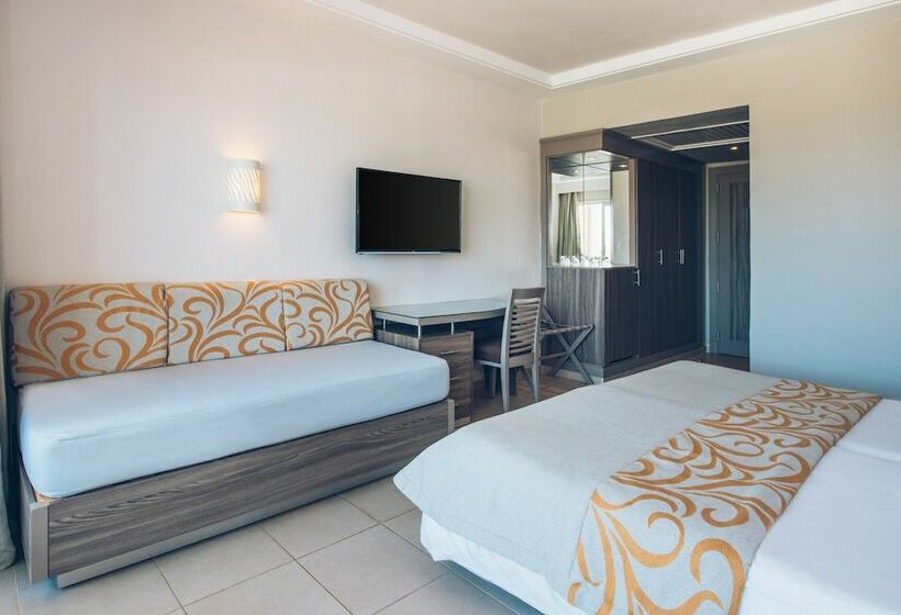 اتاق پرمیوم با چشم‌انداز دریا, Iberostar Waves Mehari Djerba