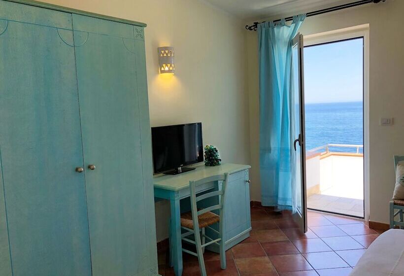 غرفة قياسية مطلّة علي البحر, Lh Pedraladda Resort