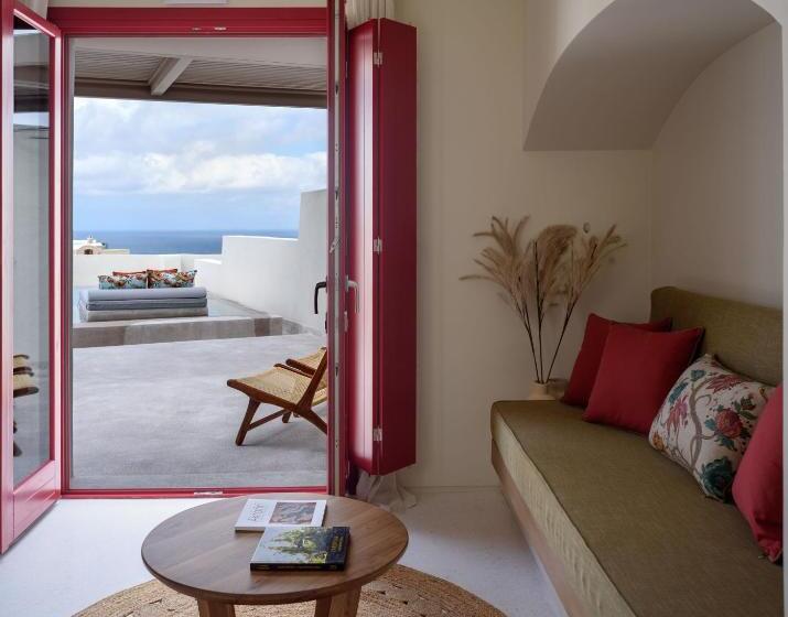 Comfort suite with sea view, Potnia Theron Suites