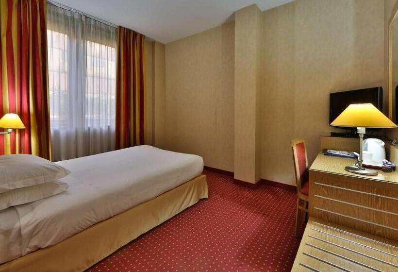 Номер Комфорт Индивидуальный, Best Western Cavalieri Della Corona