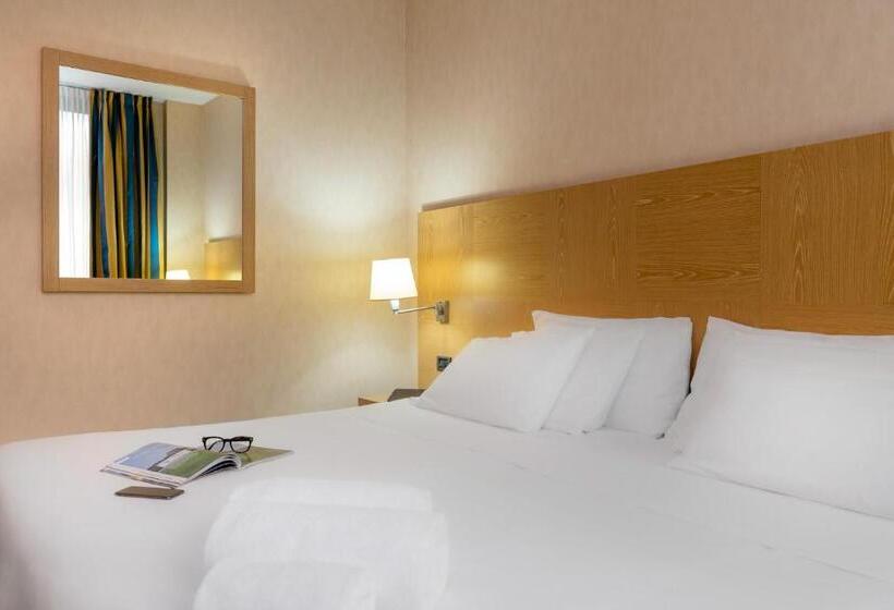 Номер Комфорт, Best Western Cavalieri Della Corona