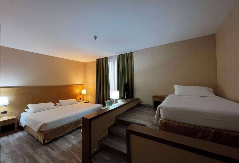 Номер Стандарт, Best Western Cavalieri Della Corona