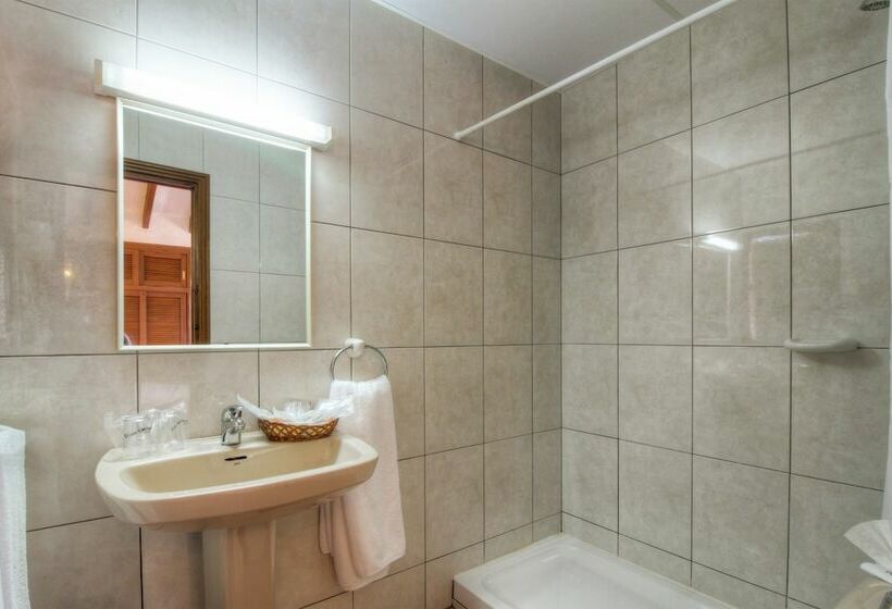 Quarto Estandar Vista Montanha, Club Sunway Punta Prima