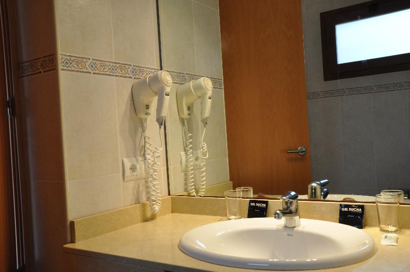 Quarto Triplo Estandar, Club Sunway Punta Prima