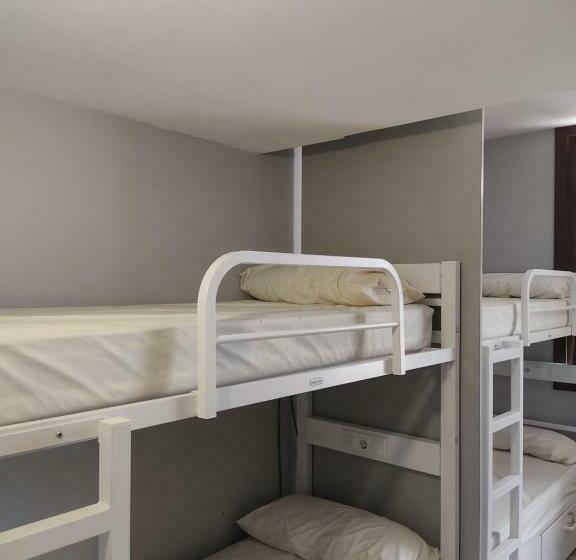Четырехместный Номер Стандарт, Albergue Con Encanto D'camiño