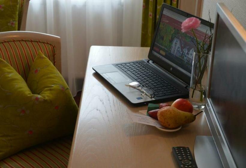 스탠다드 룸, Castell Hotel & Restaurant