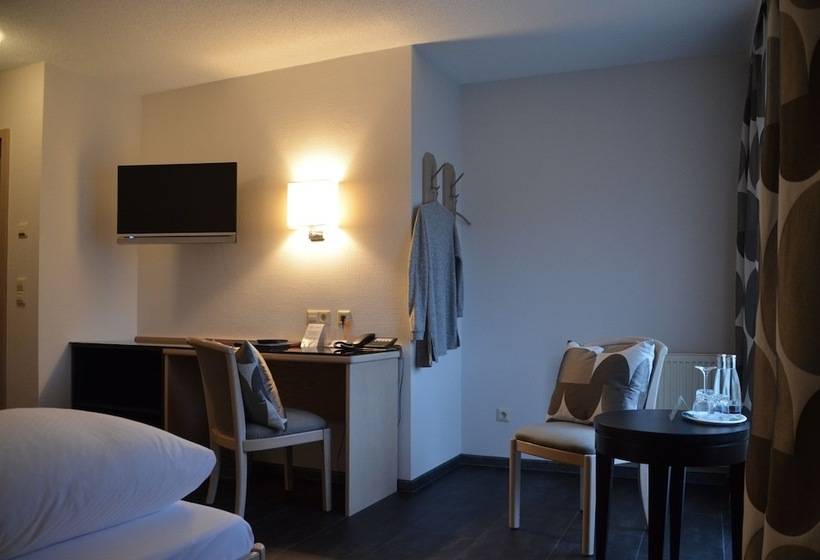 스탠다드 룸, Castell Hotel & Restaurant