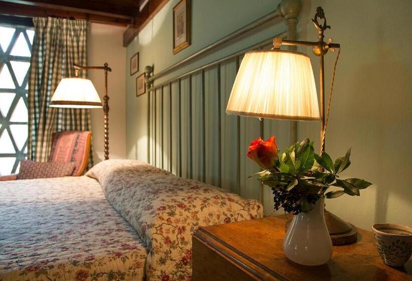 Трехместный Номер Классика, La Casa Gialla