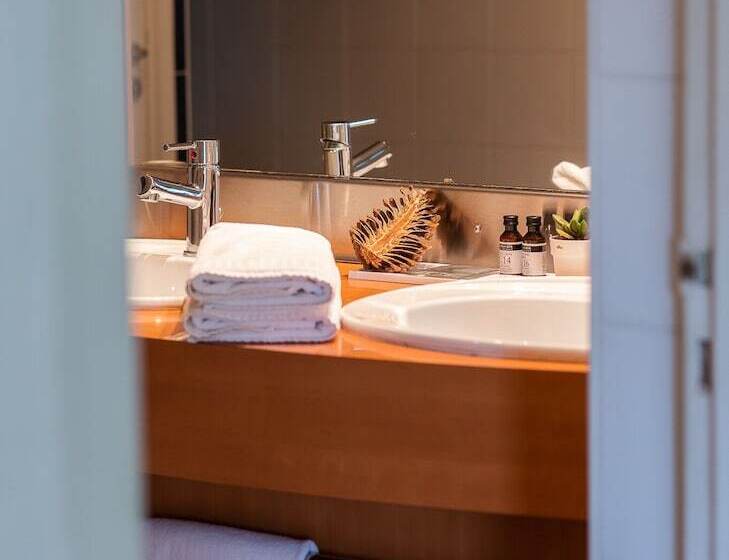 Люкс Повышенной Комфортности, Hôtel Sports & Spa La Voile D Or