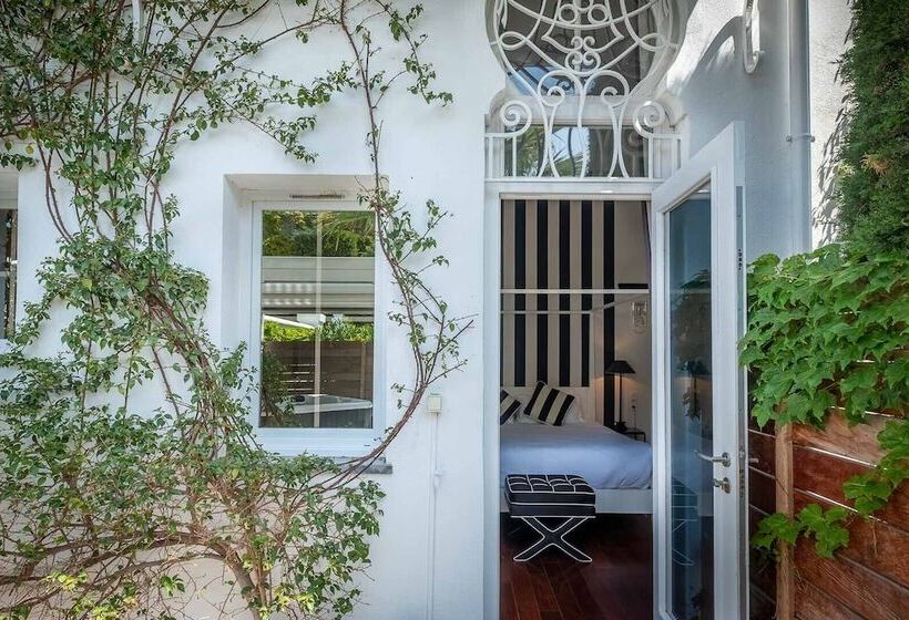 Номер Deluxe Вид на Парк, La Villa Mauresque