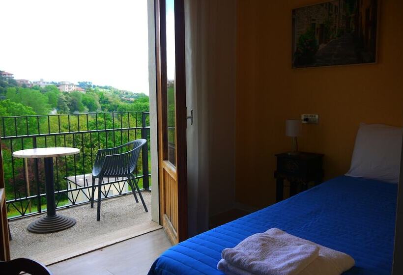バルコニー付きシングルスタンダードルーム, Albergo Villa Marina