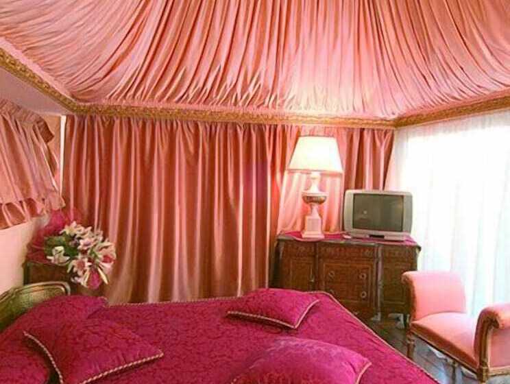 Люкс, Grand Hotel Michelacci