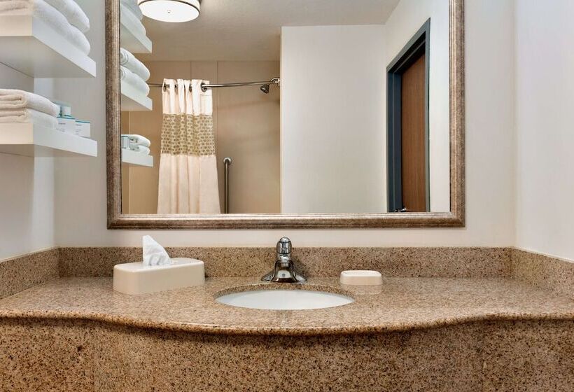 Номер Стандарт, Summit Suites