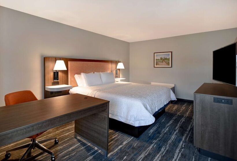 Полулюкс, Hampton Inn Potomac Mills/woodbridge