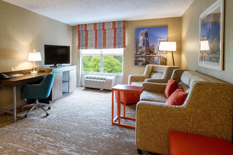 스위트 킹사이즈 침대, Hampton Inn & Suites Raleigh Cary Lenovo Center