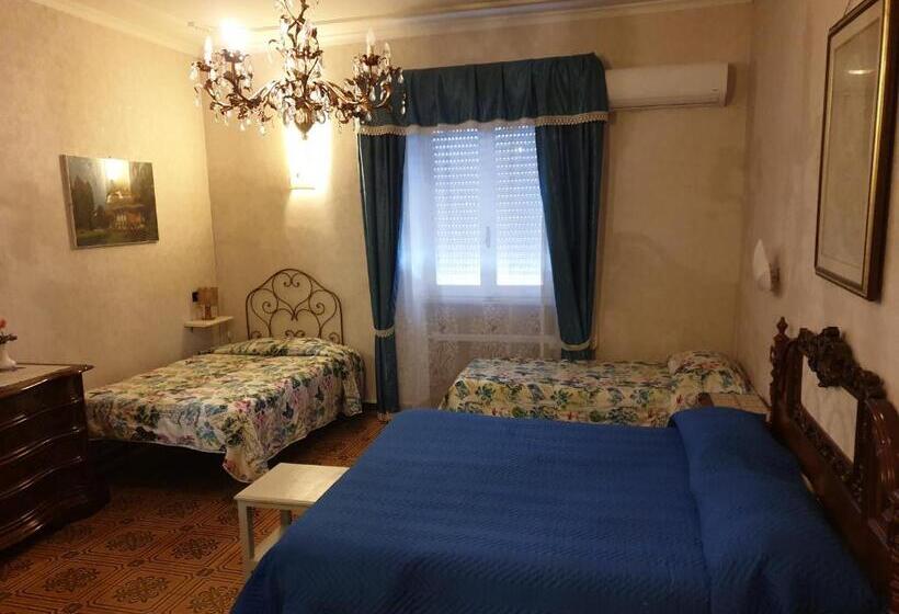 اتاق استاندارد چهار تخته, Ristorante Bagnaia