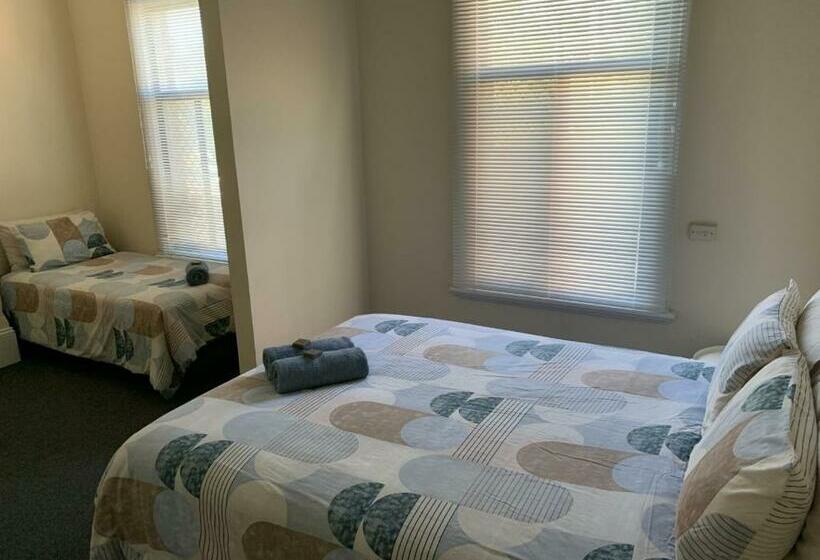 Семейный Номер Deluxe, Donnybrook Hotel Wa