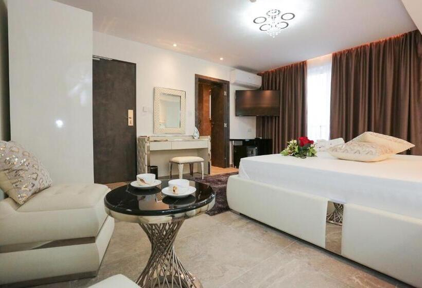 اتاق لوکس با بالکن, J Me Boutique Hotel   Adults Only