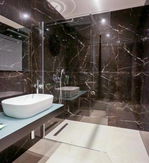 اتاق لوکس با بالکن, J Me Boutique Hotel   Adults Only