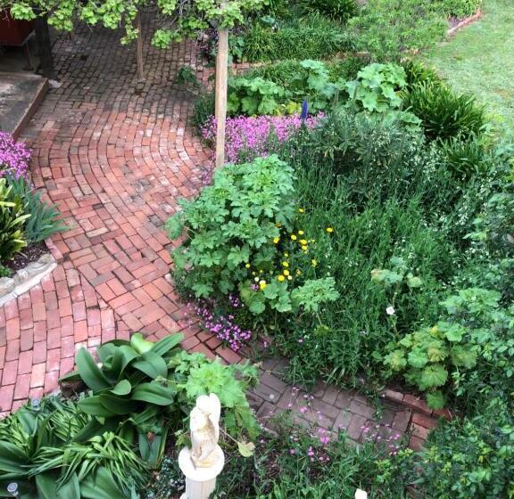 Хижина, Barossa Barn Bed And Breakfast