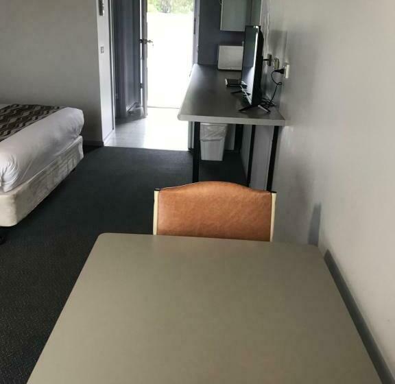 Номер Стандарт, Bakery Park Motor Inn