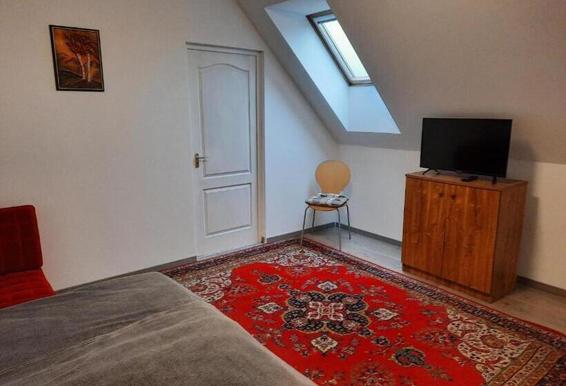 带2个卧室的套房, Nosztalgia Vendégház