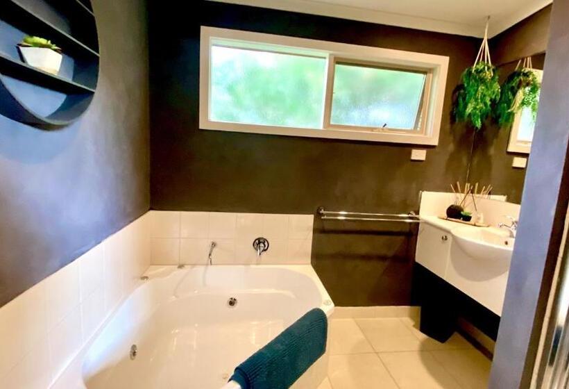 스탠다드 스튜디오, The Nature Resort Villas
