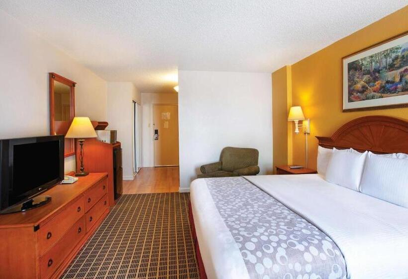 장애인을 위한 킹사이즈 침대 스탠다드 룸, La Quinta Inn By Wyndham Orlando International Drive North