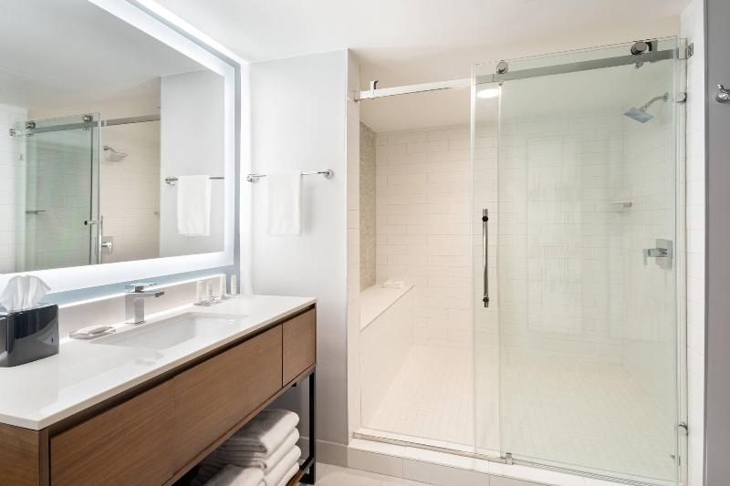 Стандартный Номер Кровать Кинг, Marriott Greensboro Downtown