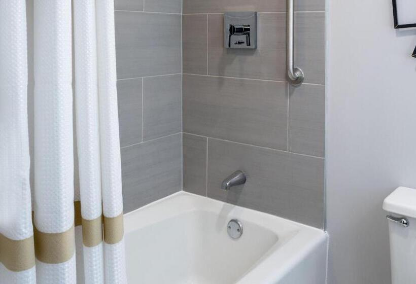 Стандартный Номер Кровать Кинг, Marriott Greensboro Downtown