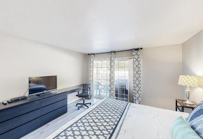 شقة غرفتين, Mesquite Country Club Condo D23 Permit# 1199