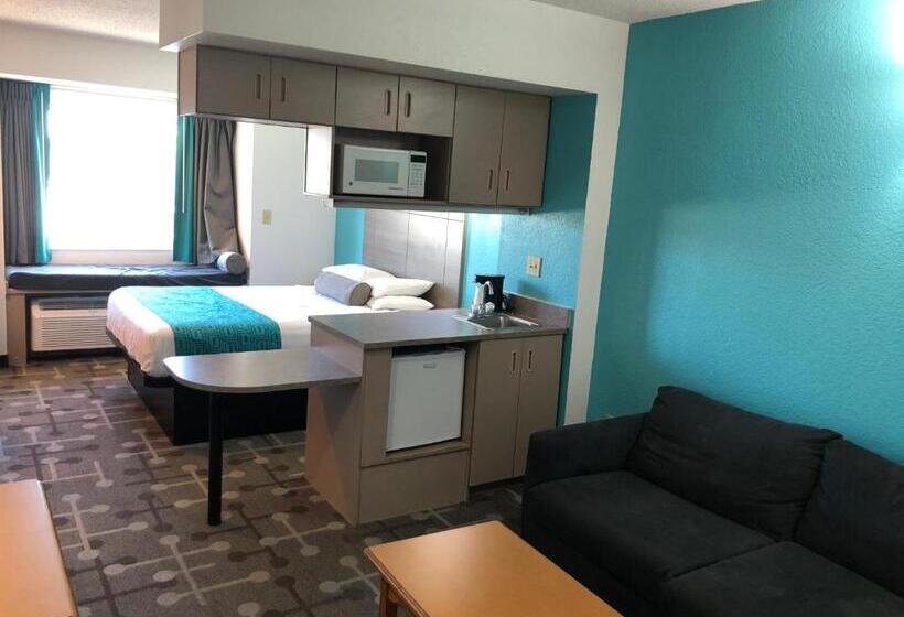 Студия Стандарт, Red Lion Inn & Suites Elk Grove Village