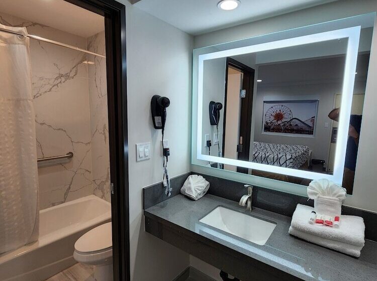 Номер Стандарт 2 Двуспальные Кровати, Travelodge Inn & Suites By Wyndham Fullerton