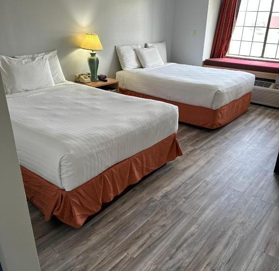 Номер Стандарт, Microtel Inn & Suites By Wyndham Gallup   Pet Friendly