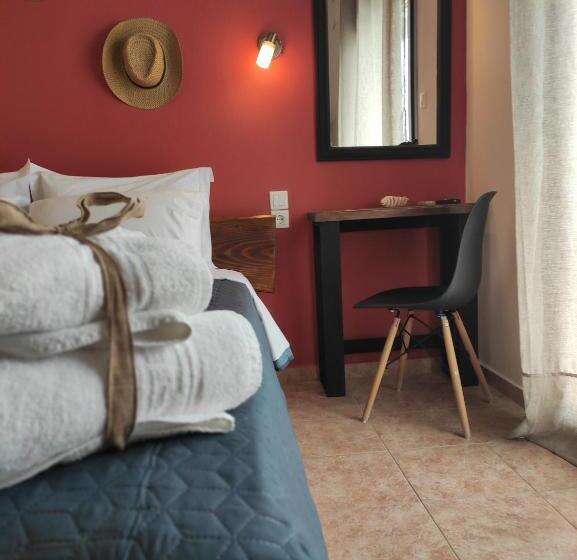 اتاق لوکس با چشم‌انداز دریا, Poseidon Rooms