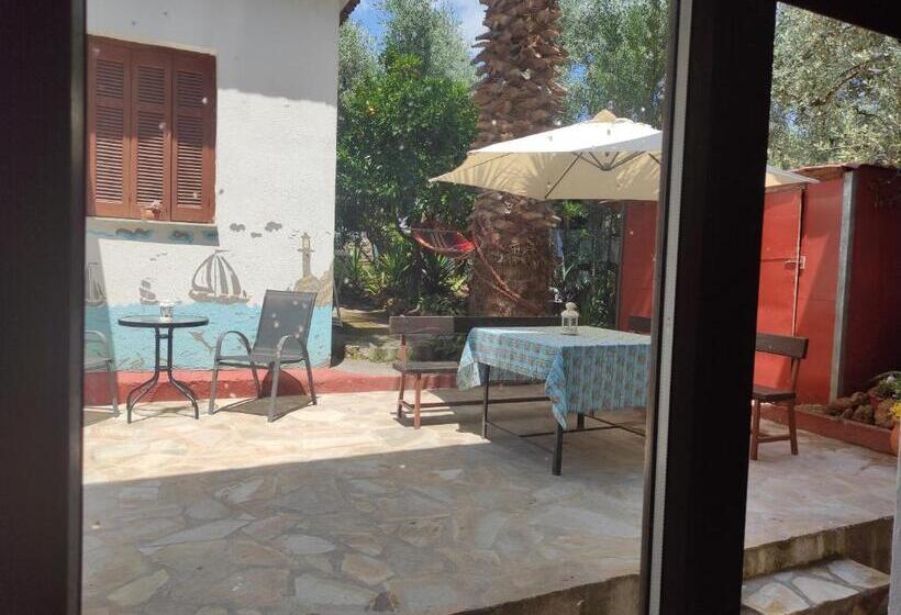 اتاق سوپریور, Poseidon Rooms