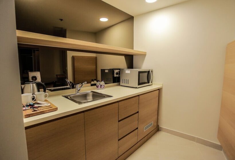 استودیوی استاندارد, Coral Tower Hotel By Hansa